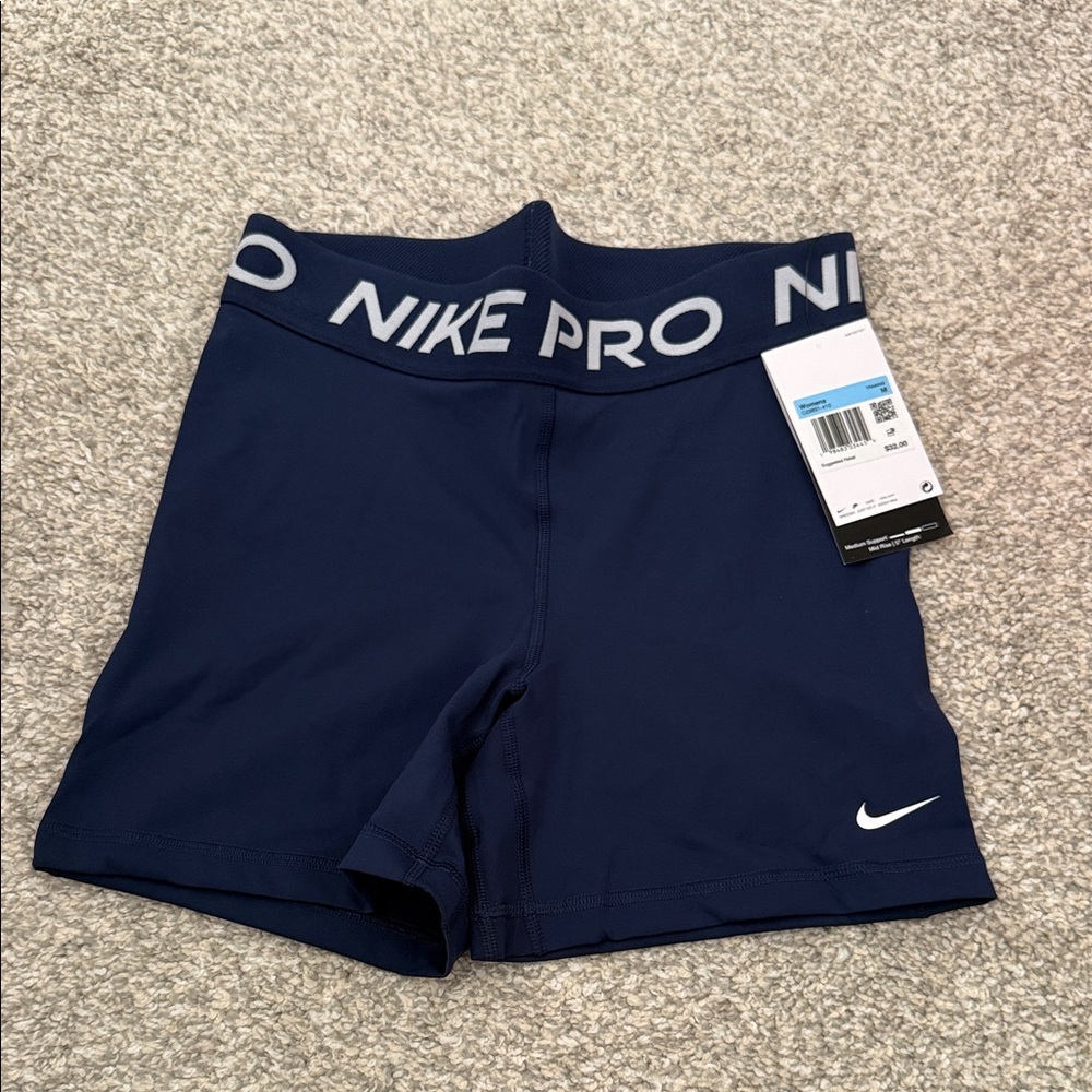 NWT Nike Pro 365 5” Shorts